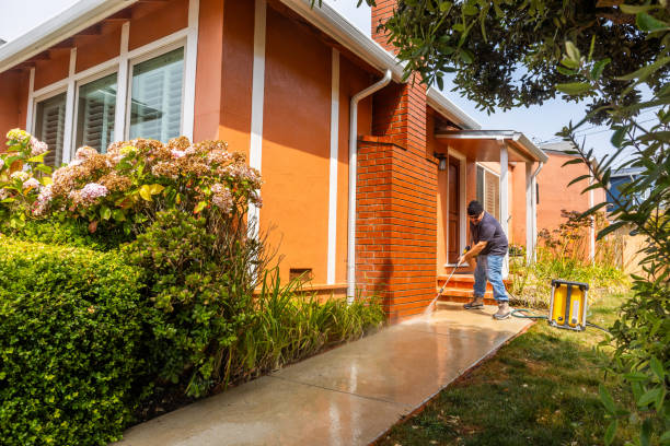 Best Sidewalk Pressure Washing  in Grandview, WA